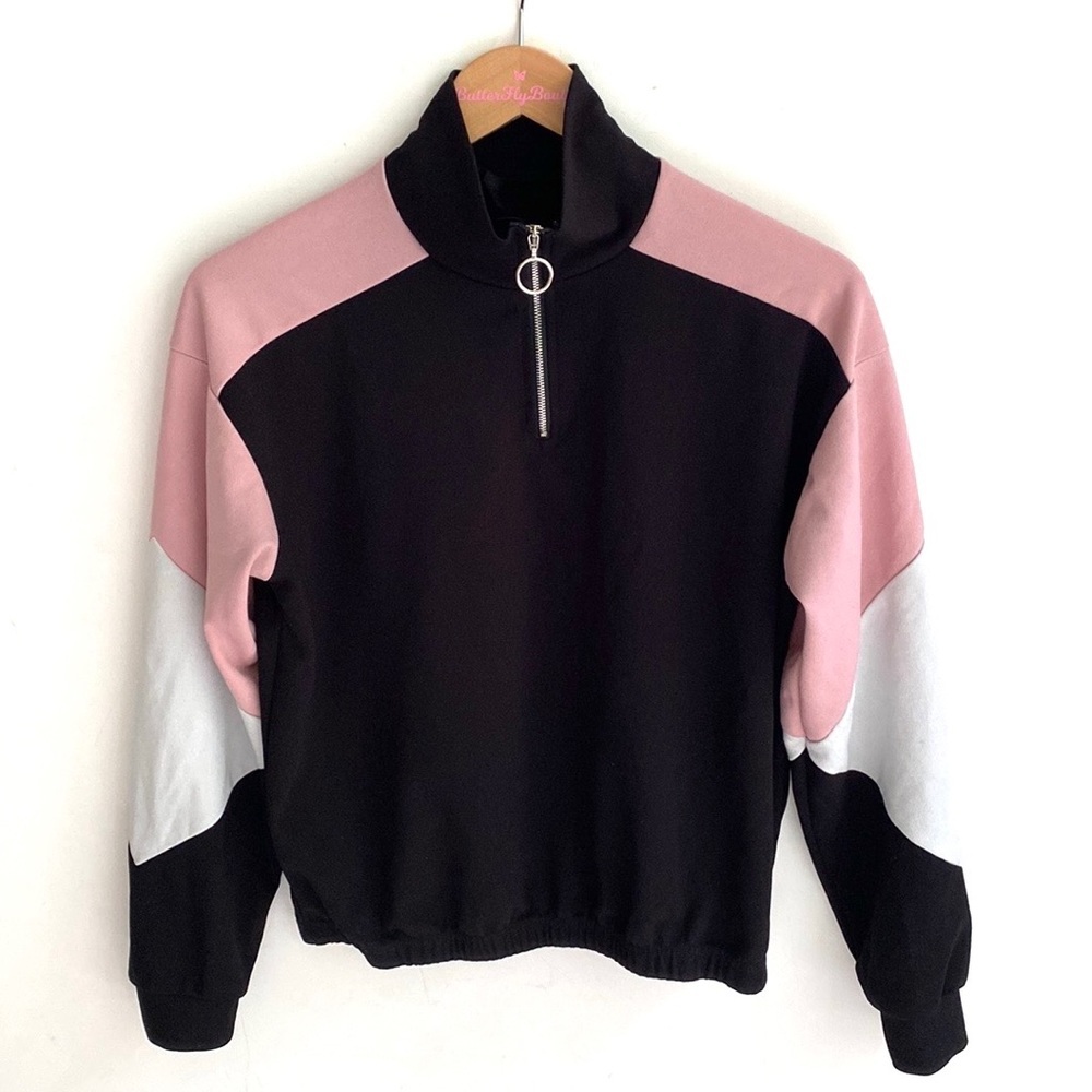 In motion full zip color black long sleeve jacket, Size M